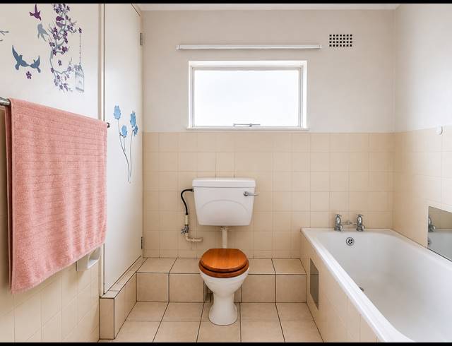 3 BEDROOM FLAT FOR SALE IN THREE RIVERS